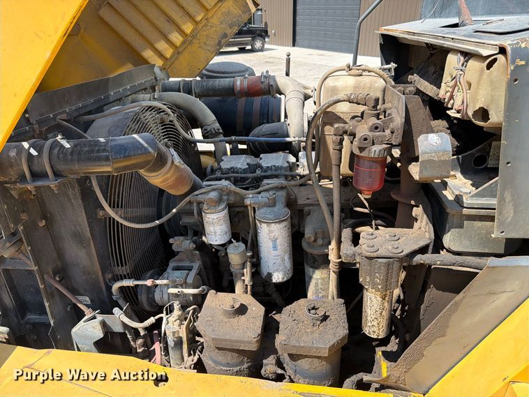 image for item FK4131 2002 Komatsu HM350-1 articulated haul truck