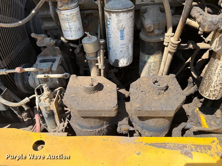 image for item FK4131 2002 Komatsu HM350-1 articulated haul truck