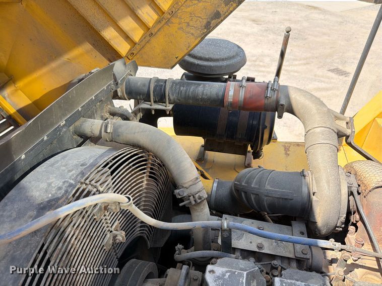 image for item FK4131 2002 Komatsu HM350-1 articulated haul truck