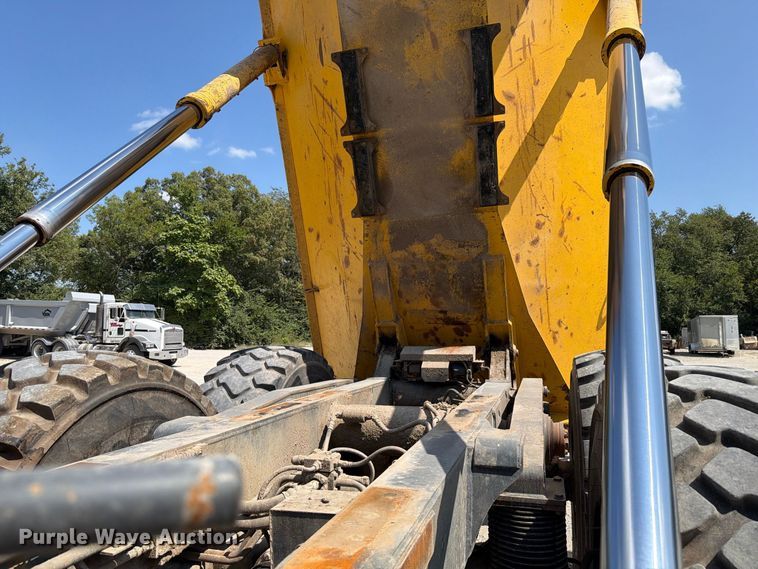 image for item FK4131 2002 Komatsu HM350-1 articulated haul truck