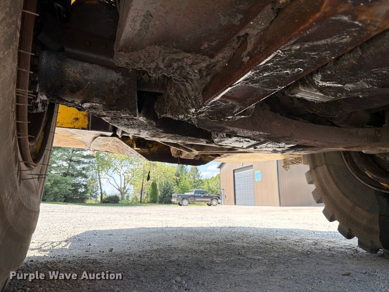 image for item FK4131 2002 Komatsu HM350-1 articulated haul truck
