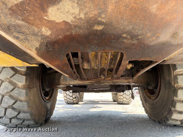 image for item FK4131 2002 Komatsu HM350-1 articulated haul truck