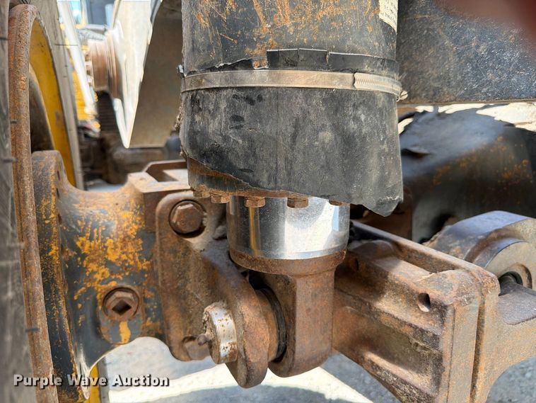 image for item FK4131 2002 Komatsu HM350-1 articulated haul truck