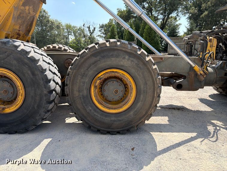 image for item FK4131 2002 Komatsu HM350-1 articulated haul truck
