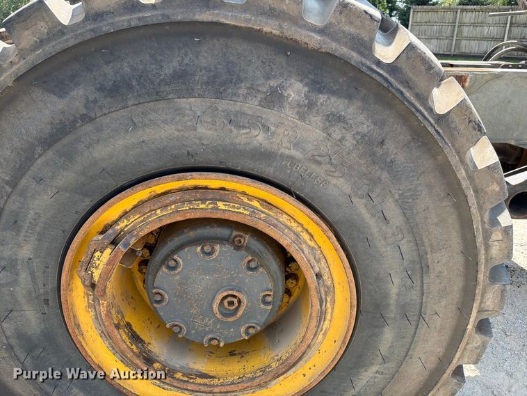 image for item FK4131 2002 Komatsu HM350-1 articulated haul truck