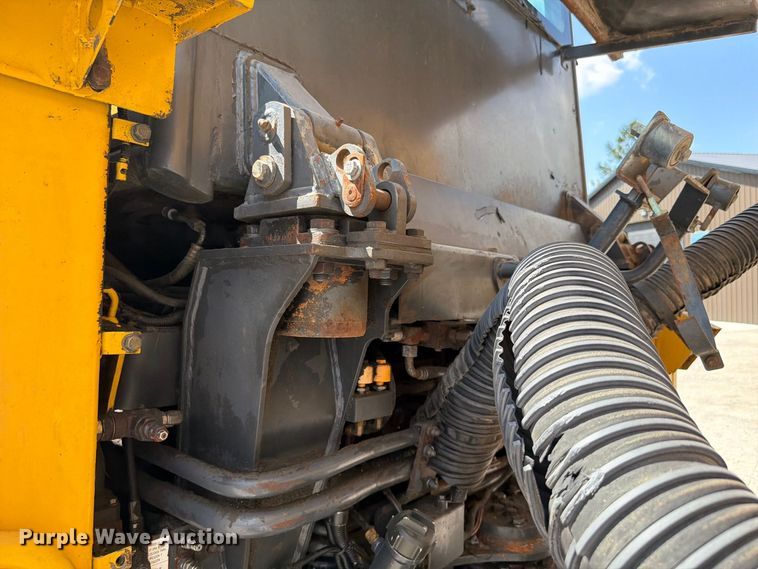 image for item FK4132 2008 Komatsu HM300-2 articulated haul truck