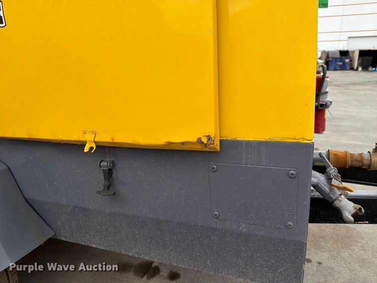 image for item FK4593 Atlas Copco XAS 375 T3 air compressor