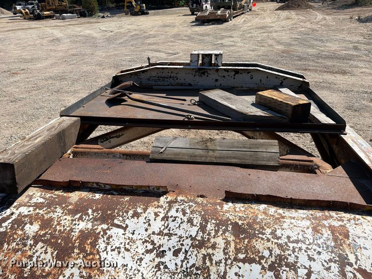 image for item FK4609 1969 Pierce General lowboy equipment trailer