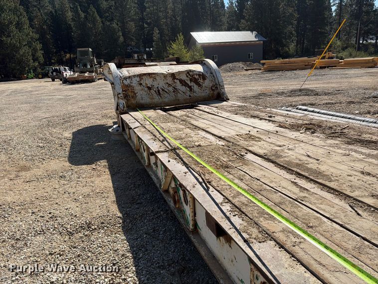 image for item FK4609 1969 Pierce General lowboy equipment trailer