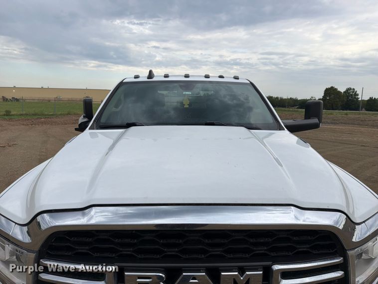 image for item FK5072 2019 RAM 5500 Heavy Duty Crew Cab flatbed truck