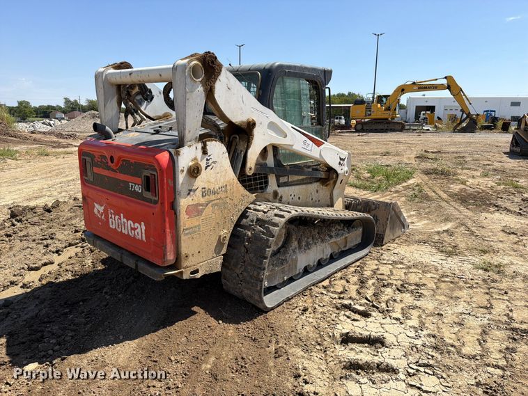image for item FK5076 2021 Bobcat T740 tracked skid steer loader
