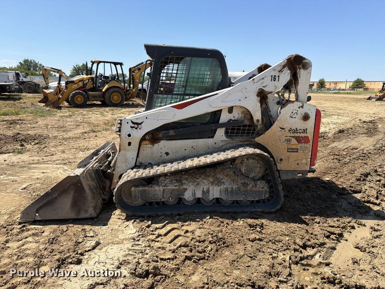 image for item FK5076 2021 Bobcat T740 tracked skid steer loader
