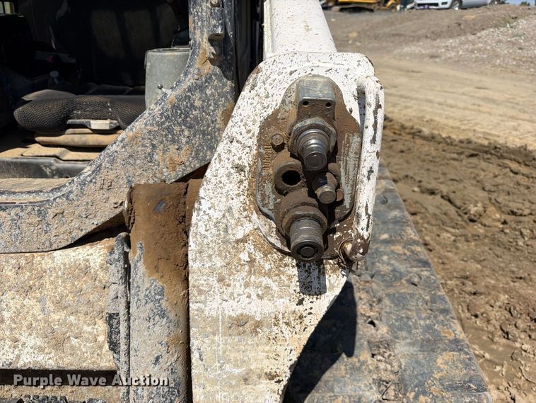 image for item FK5076 2021 Bobcat T740 tracked skid steer loader