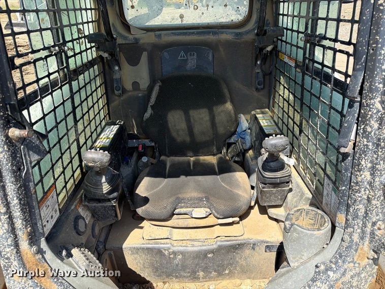 image for item FK5076 2021 Bobcat T740 tracked skid steer loader