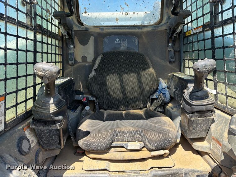 image for item FK5076 2021 Bobcat T740 tracked skid steer loader