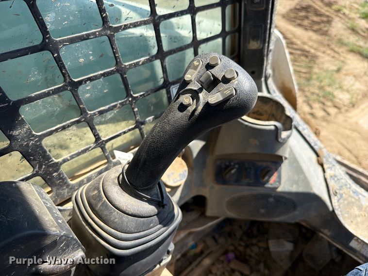 image for item FK5076 2021 Bobcat T740 tracked skid steer loader