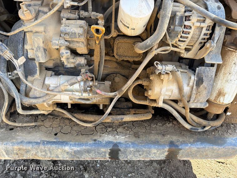 image for item FK5076 2021 Bobcat T740 tracked skid steer loader