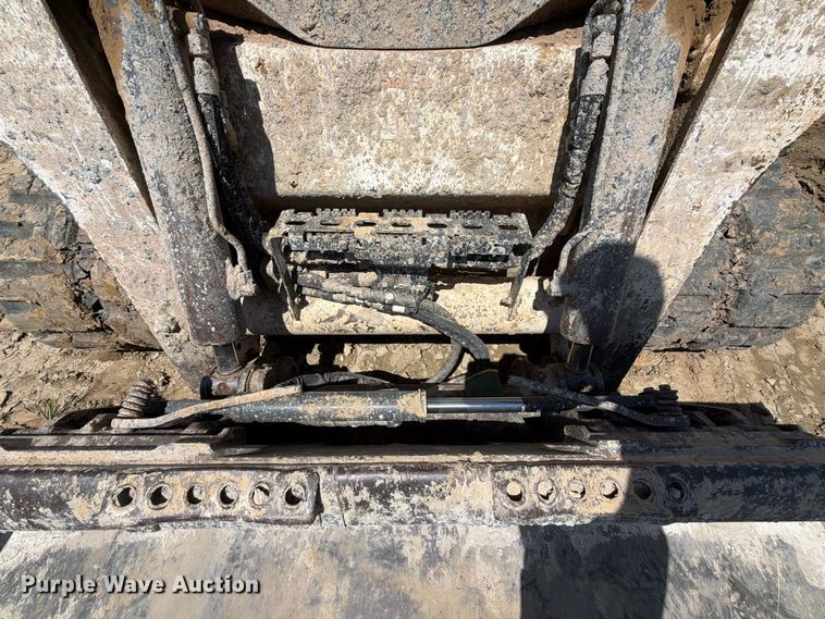 image for item FK5076 2021 Bobcat T740 tracked skid steer loader