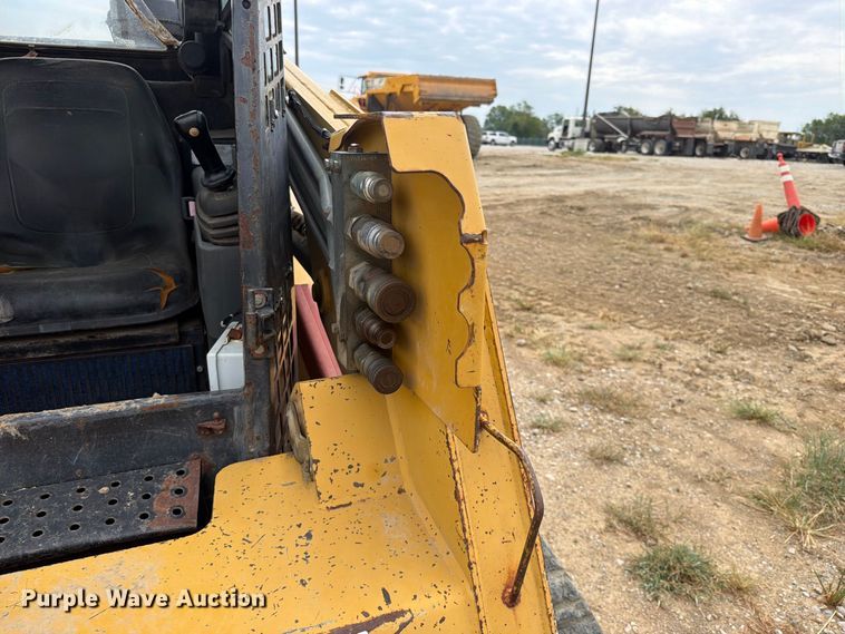 image for item FK5077 2006 ASV RC100 tracked skid steer loader