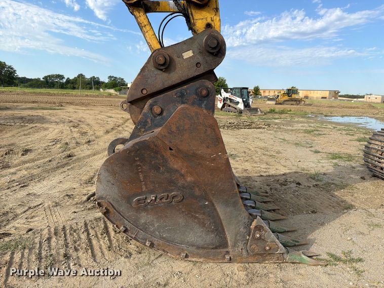 image for item FK5078 2013 Komatsu PC490LC-10 excavator