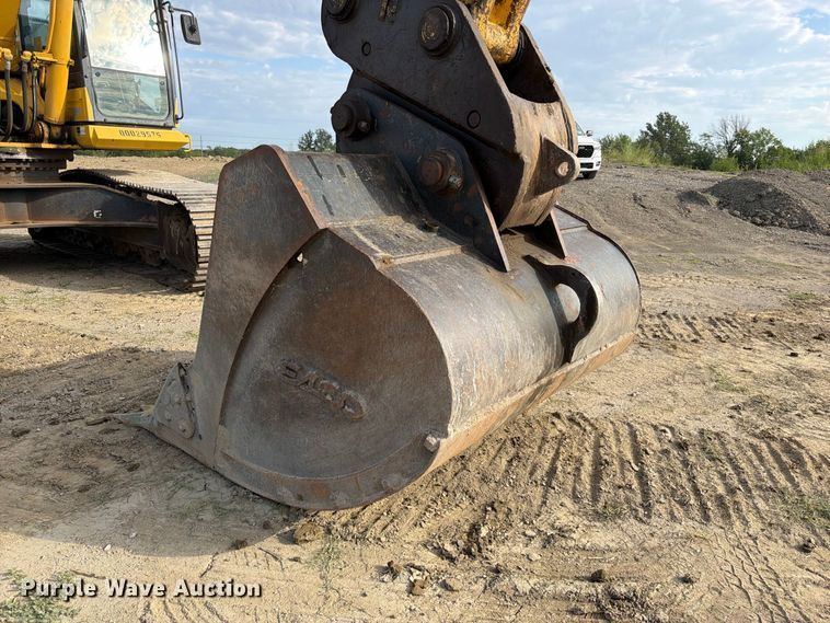 image for item FK5078 2013 Komatsu PC490LC-10 excavator