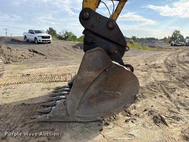 image for item FK5078 2013 Komatsu PC490LC-10 excavator