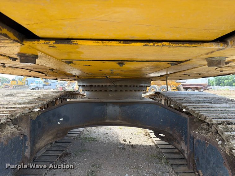 image for item FK5078 2013 Komatsu PC490LC-10 excavator