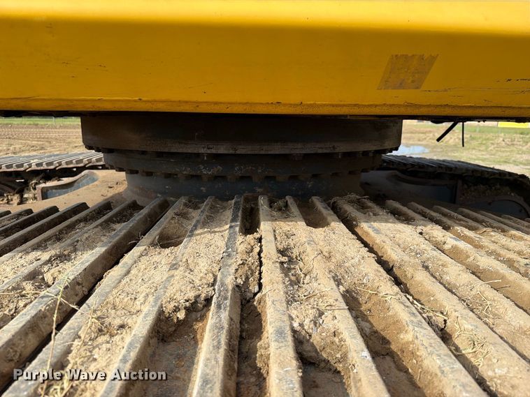 image for item FK5078 2013 Komatsu PC490LC-10 excavator