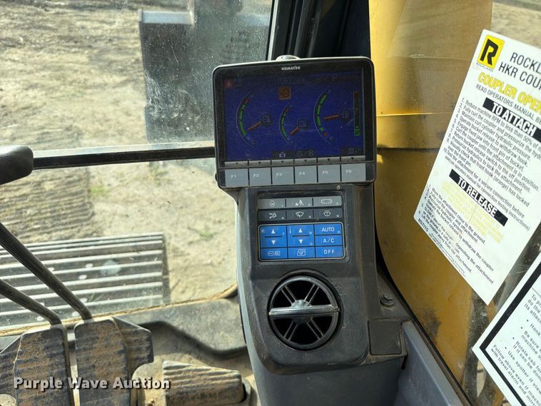 image for item FK5078 2013 Komatsu PC490LC-10 excavator