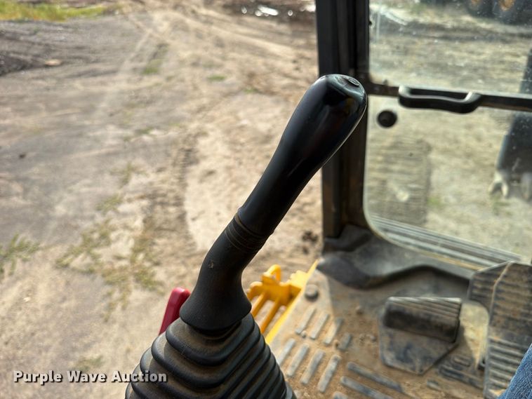 image for item FK5078 2013 Komatsu PC490LC-10 excavator