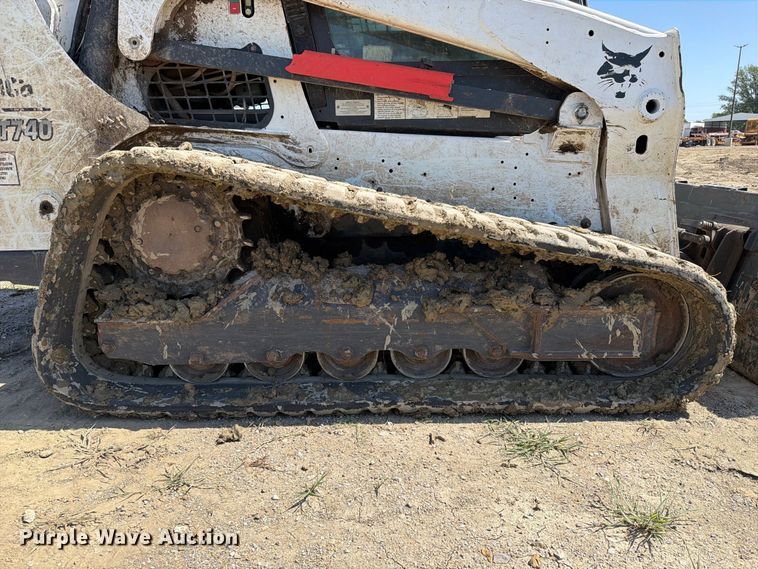 image for item FK5080 2020 Bobcat T740 tracked skid steer loader