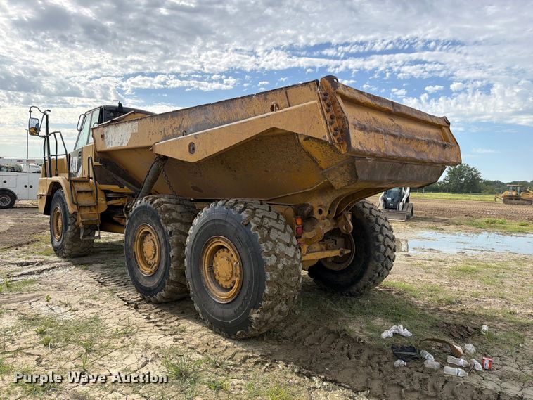 image for item FK5082 2015 Caterpillar 725C articulated haul truck