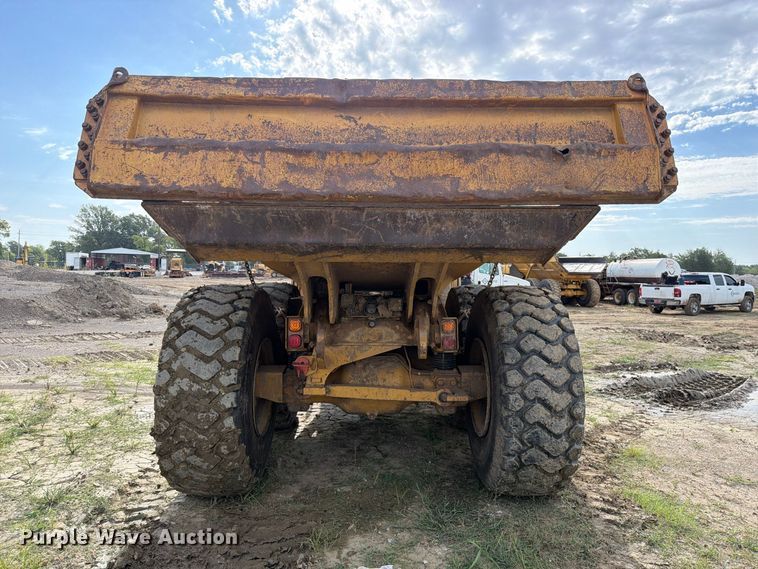 image for item FK5082 2015 Caterpillar 725C articulated haul truck