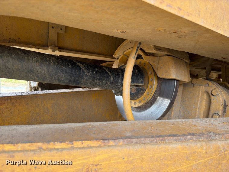 image for item FK5082 2015 Caterpillar 725C articulated haul truck