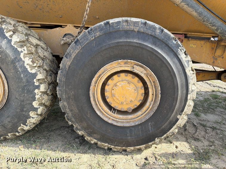 image for item FK5082 2015 Caterpillar 725C articulated haul truck
