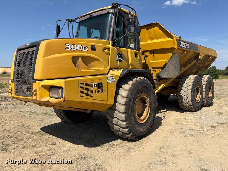 image for item FK5083 2006 John Deere 300D articulated haul truck
