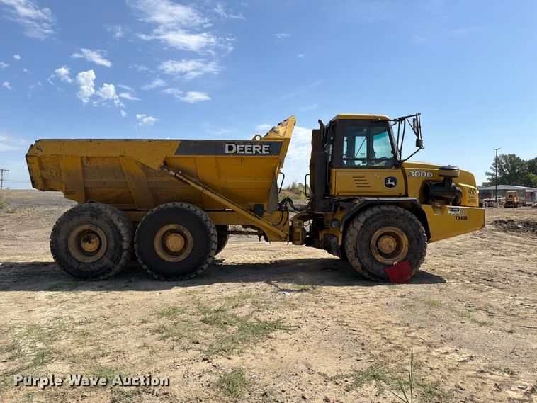 image for item FK5083 2006 John Deere 300D articulated haul truck