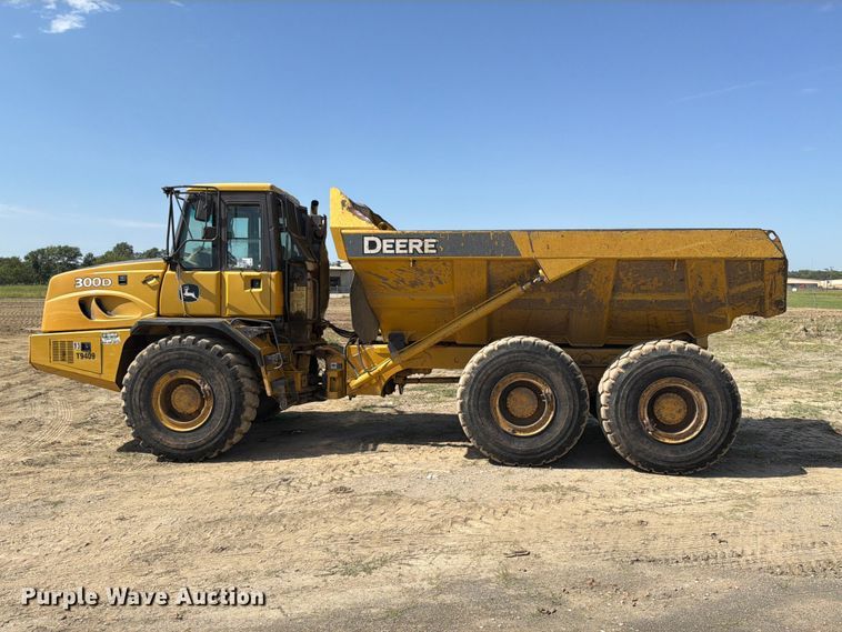 image for item FK5083 2006 John Deere 300D articulated haul truck