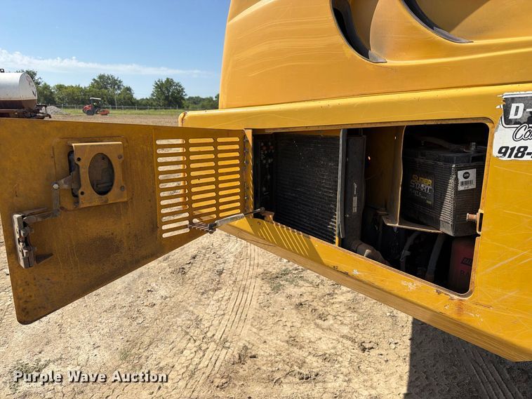 image for item FK5083 2006 John Deere 300D articulated haul truck