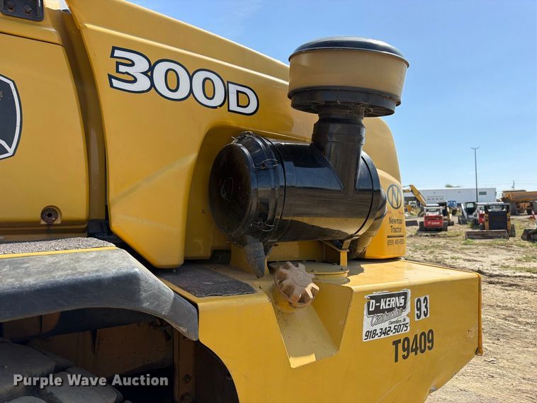 image for item FK5083 2006 John Deere 300D articulated haul truck