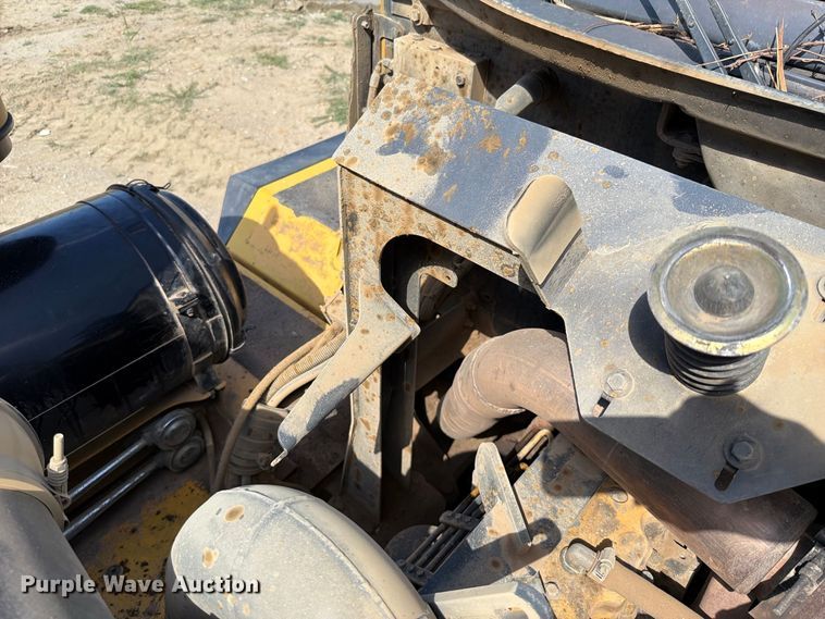 image for item FK5083 2006 John Deere 300D articulated haul truck