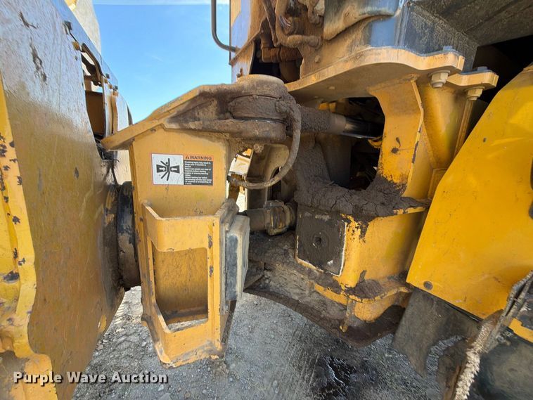 image for item FK5083 2006 John Deere 300D articulated haul truck
