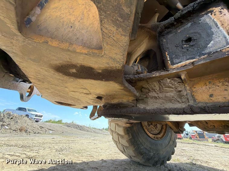 image for item FK5083 2006 John Deere 300D articulated haul truck