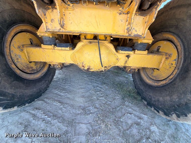 image for item FK5083 2006 John Deere 300D articulated haul truck