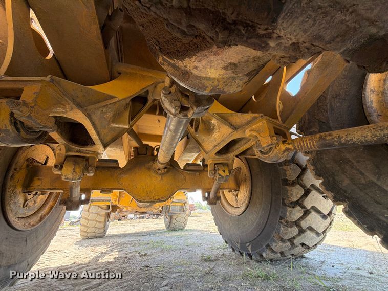 image for item FK5083 2006 John Deere 300D articulated haul truck