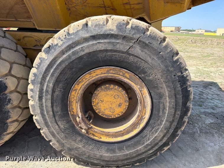 image for item FK5083 2006 John Deere 300D articulated haul truck
