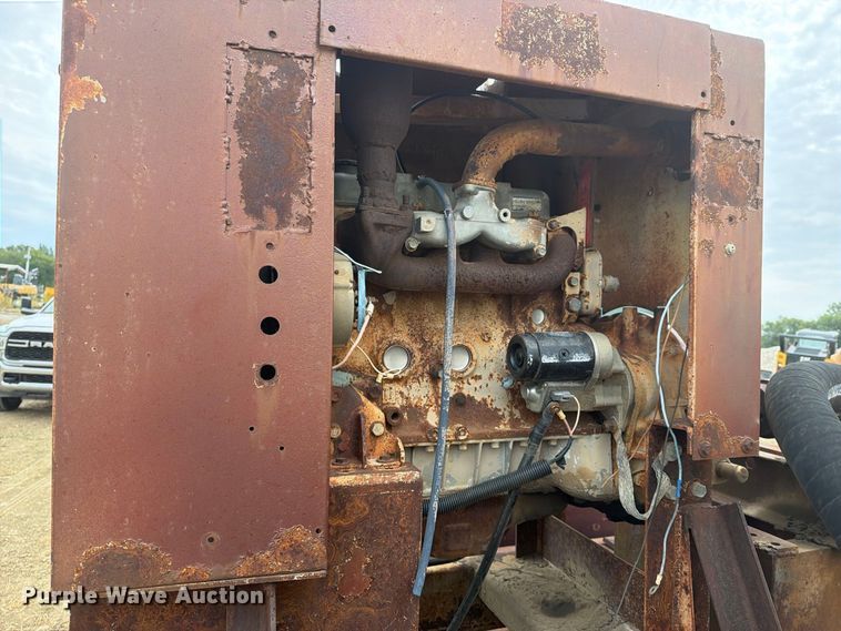 image for item FK5084 1971 Mack R685 water truck