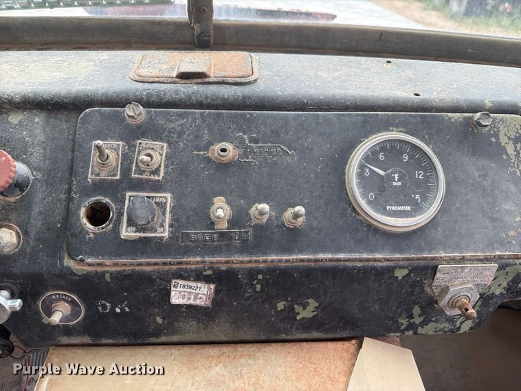 image for item FK5084 1971 Mack R685 water truck