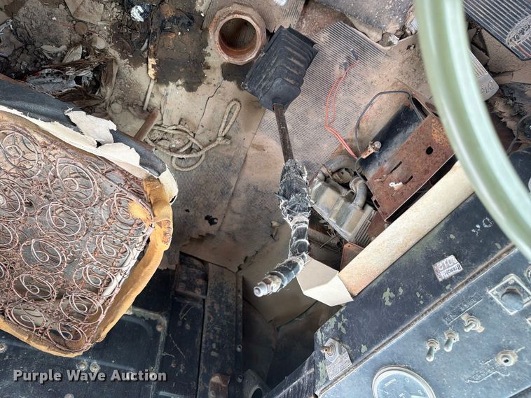 image for item FK5084 1971 Mack R685 water truck