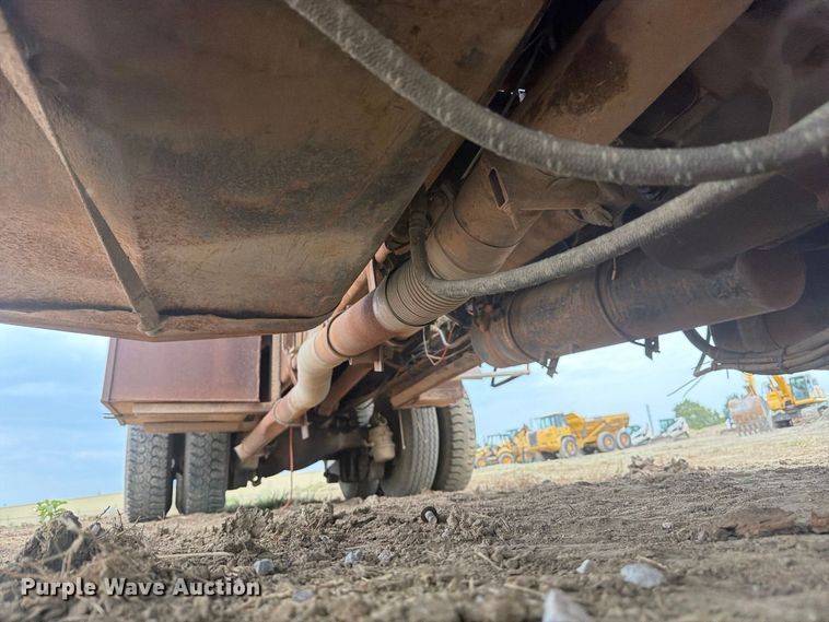 image for item FK5084 1971 Mack R685 water truck